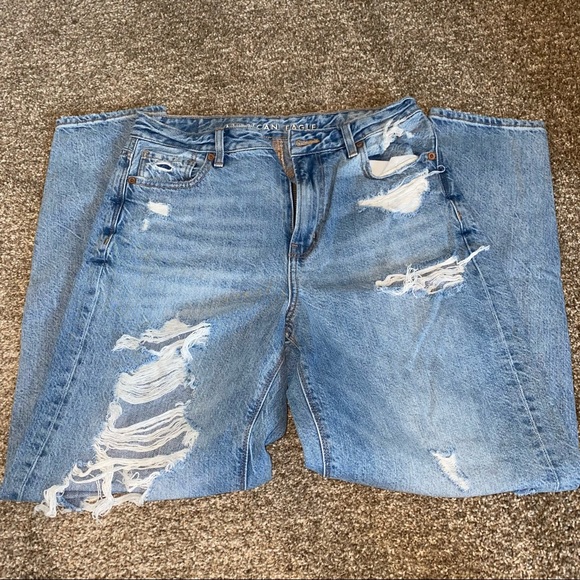 AE Relaxed Mom Jeans - Picture 2 of 6